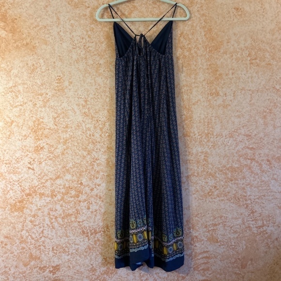 šEND of YEAR SALEš FOREVER 21 Maxi Dress size Small - Picture 2 of 7